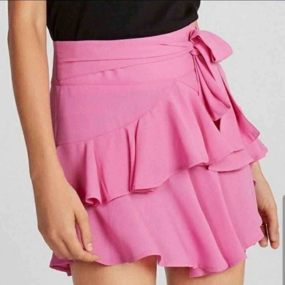 NWT Express High Waisted Hot Pink Ruffle Wrap Mini Skirt Size 00 - XXS